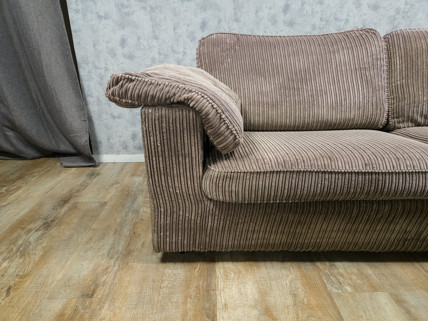 Mooi Taupe Ribstof Hoekbank