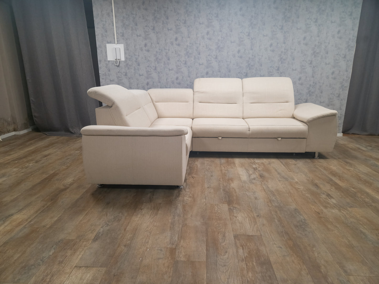 MOOI BEIGE HOEKBANK MET SLAAPFUNCTIE