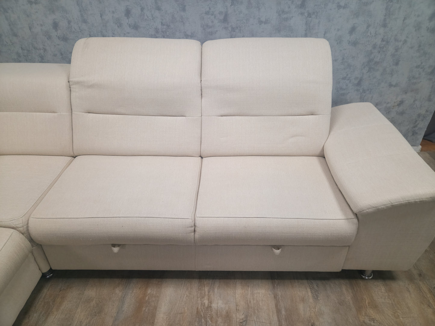 MOOI BEIGE HOEKBANK MET SLAAPFUNCTIE