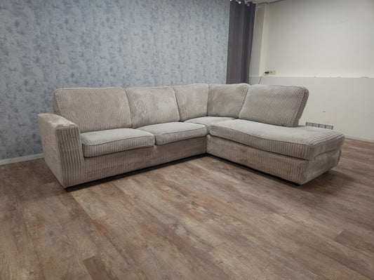 Zeer Mooi Beige RIBSTOF Hoekbank - BanxteL - 2dehandse Bankstellen