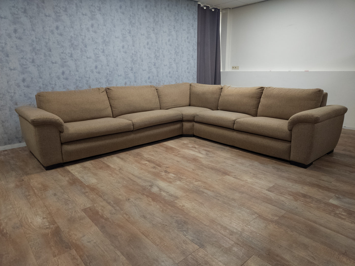 Zeer Mooi Groot Beige Hoekbank