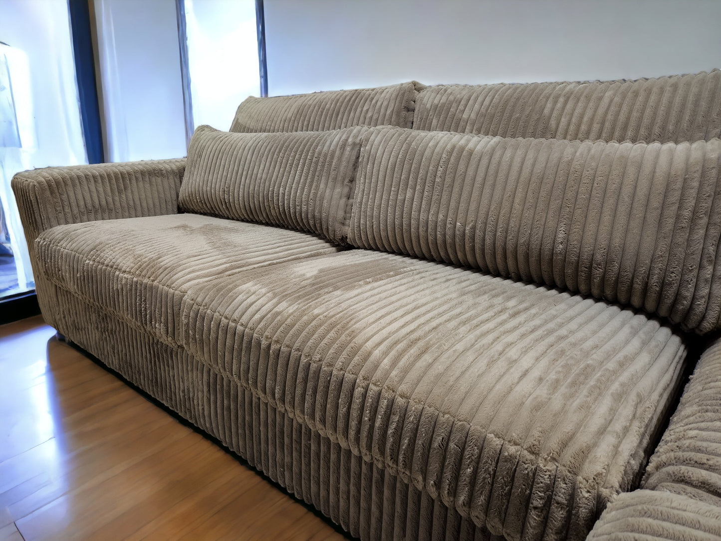 Mega Taupe Fluweel Ribstof Luxe Hoekbank - BanxteL - 2dehandse Bankstellen