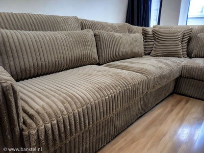 Mega Taupe Fluweel Ribstof Luxe Hoekbank - BanxteL - 2dehandse Bankstellen