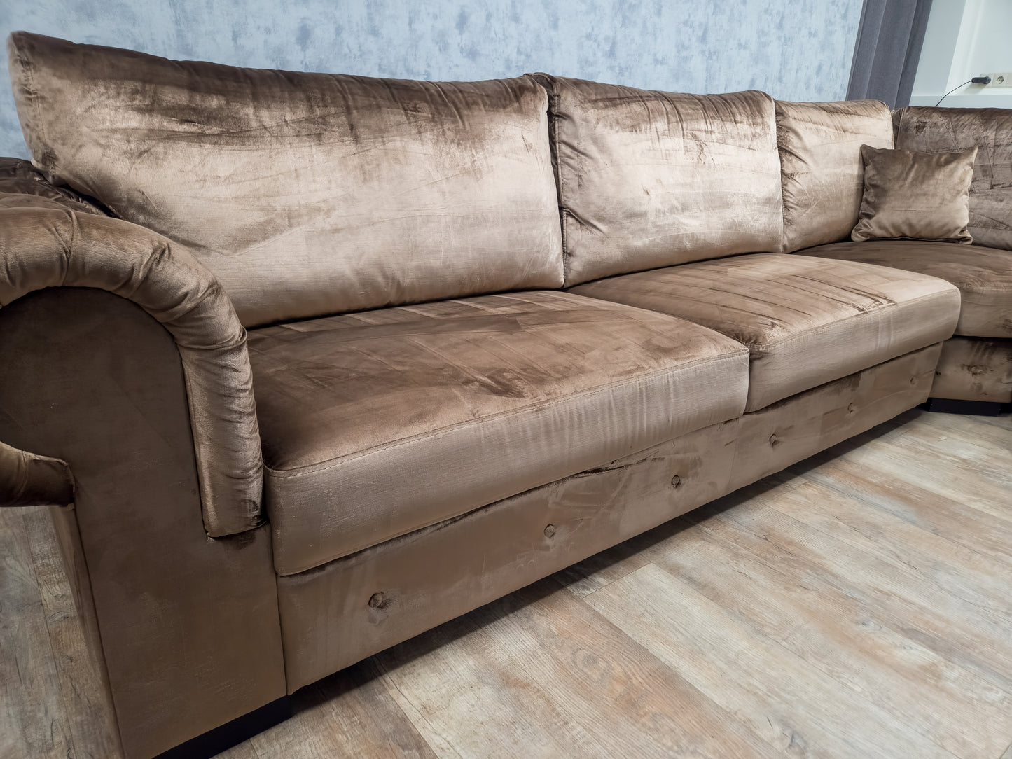 Zeer Mooi Groot Taupe Velvet Hoekbank