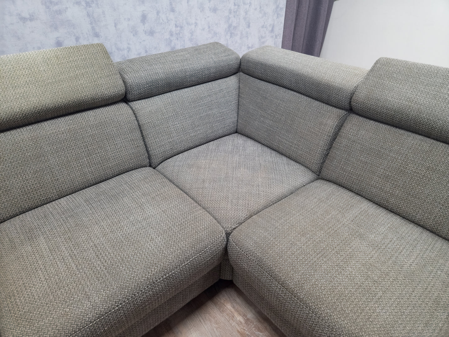 Mooi Taupe Grijs Hoekbank