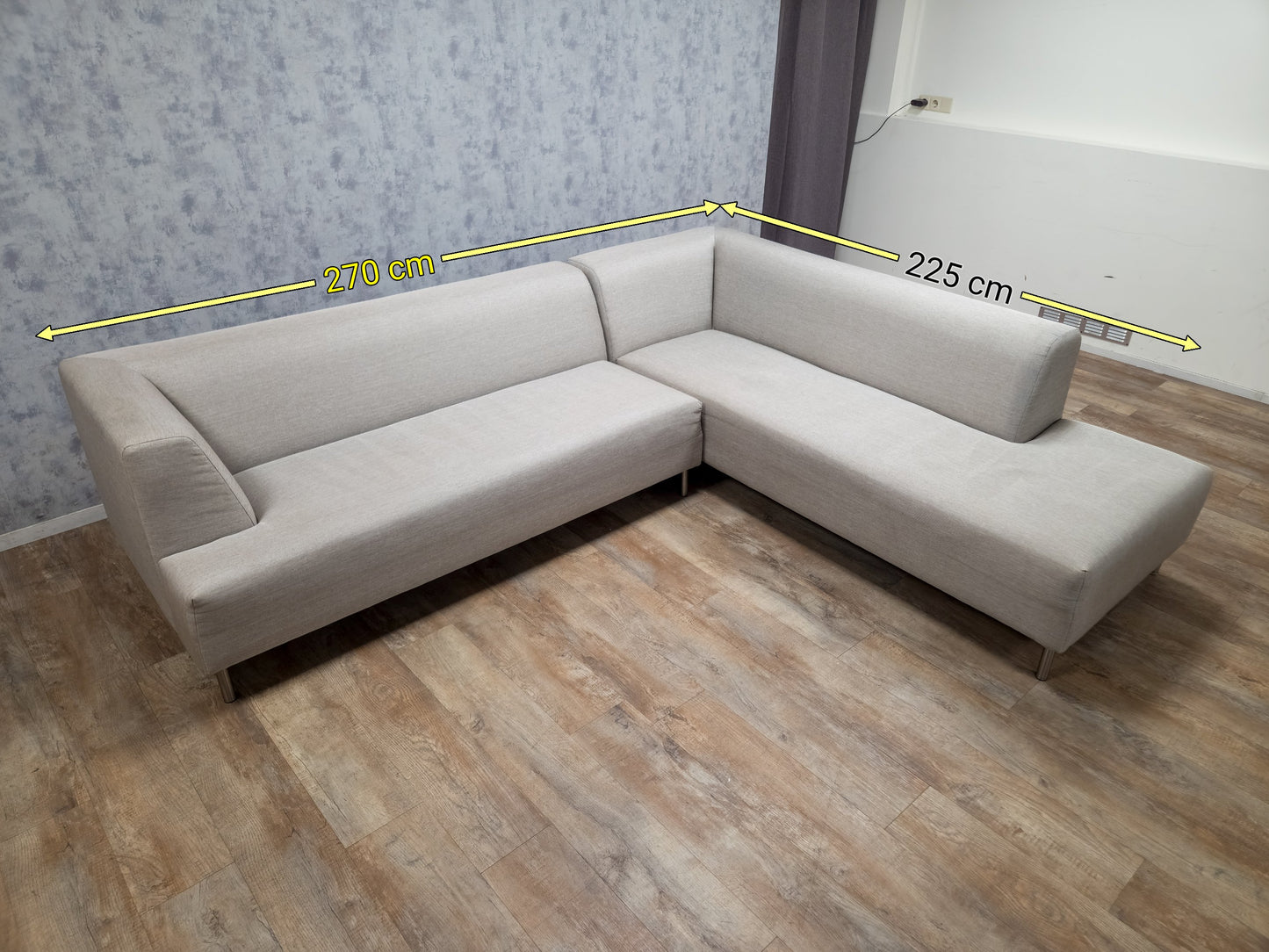 Licht Beige Hoekbank - 2e Hands