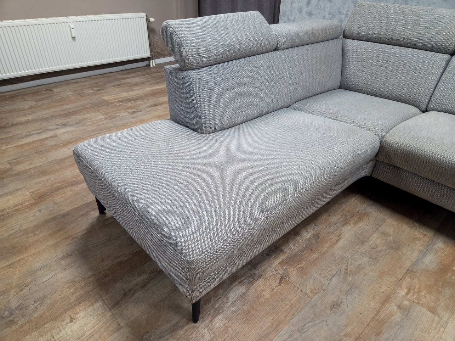 MONTEL Grijs Hoekbank - Met Hoofdsteunen Verstelbaar