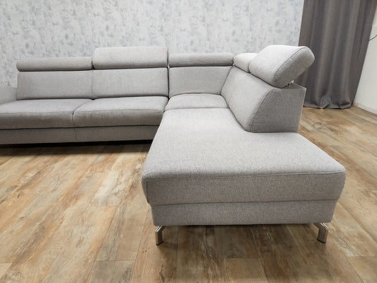 MONTEL Grijze Hoekbank met Verstelbare Hoofdsteunen