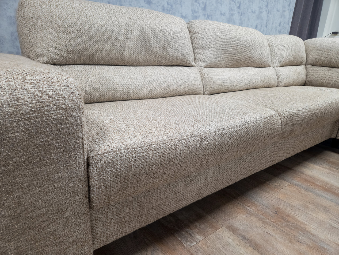 Grote Beige Hoekbank – Luxe Comfort voor de Woonkamer