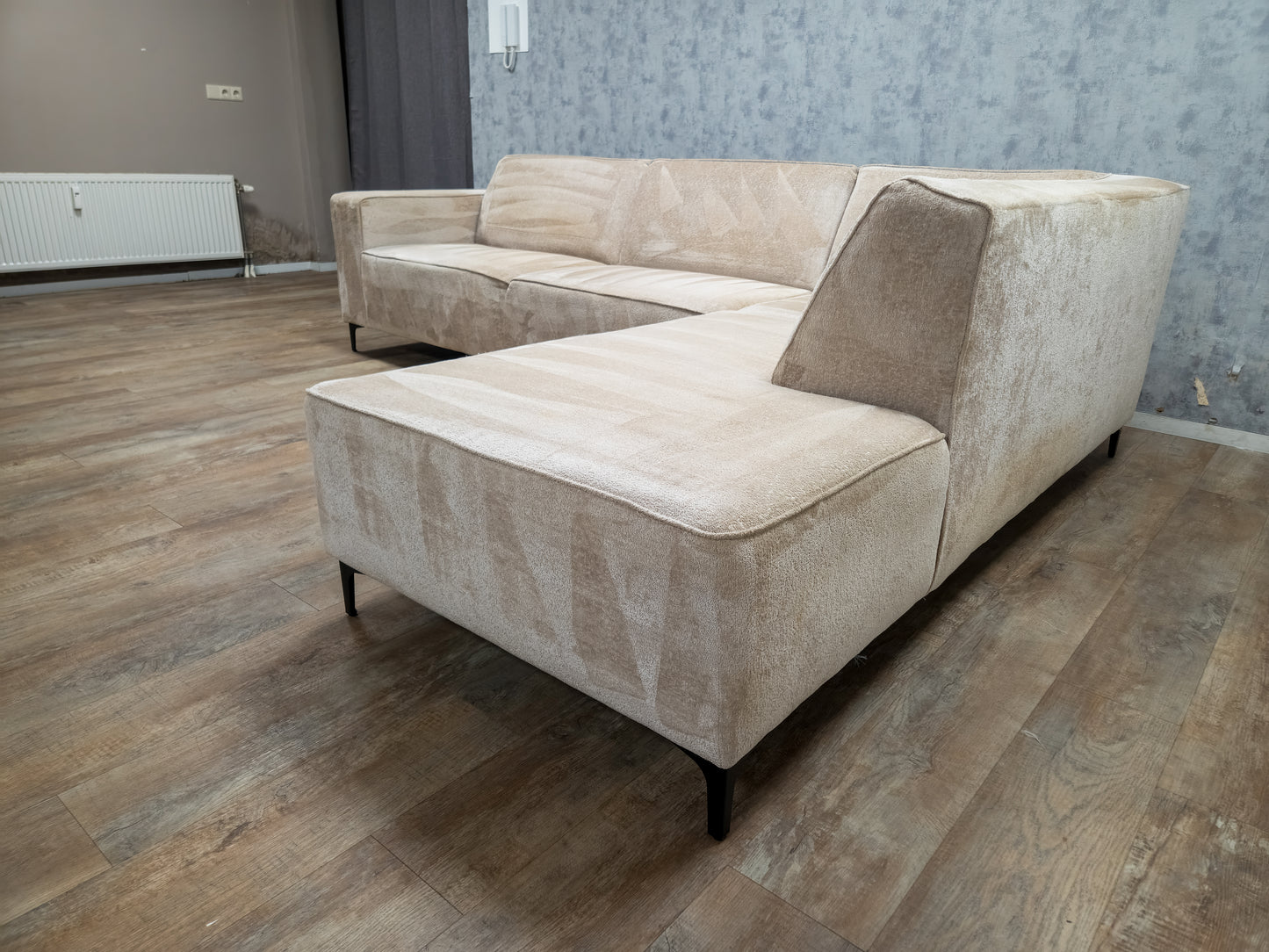 Groot Beige Hoekbank – Elegant Design met Luxe Zitcomfort