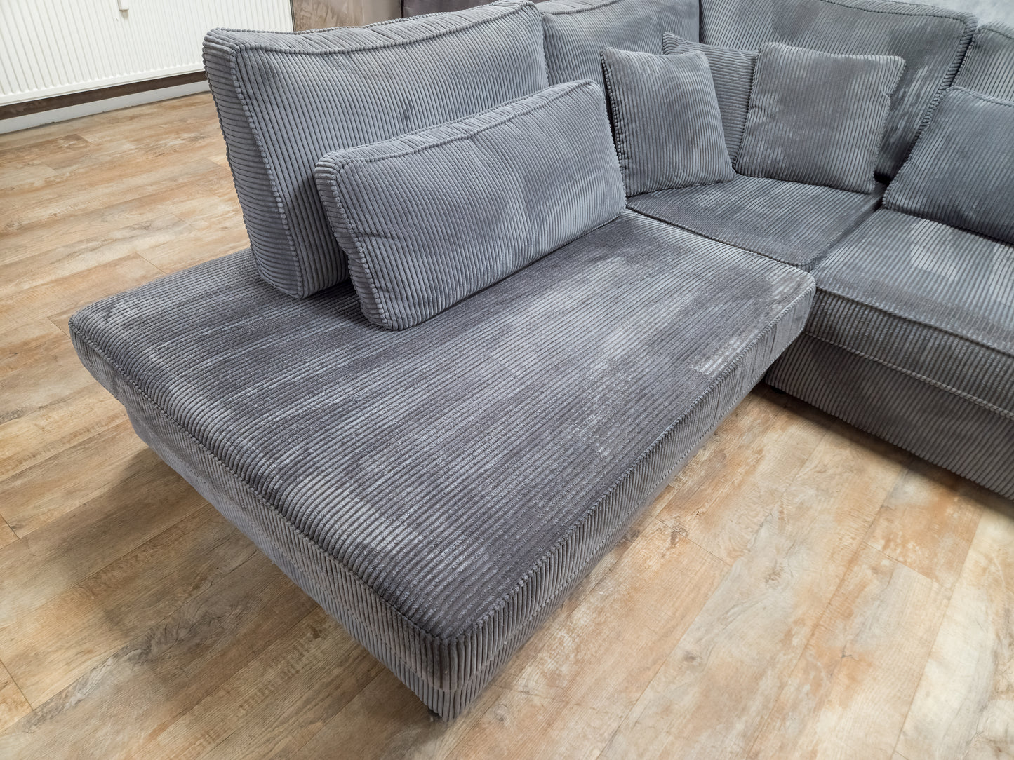 Antraciet Ribstof Hoekbank –  Zacht, Stijlvol en Comfortabel