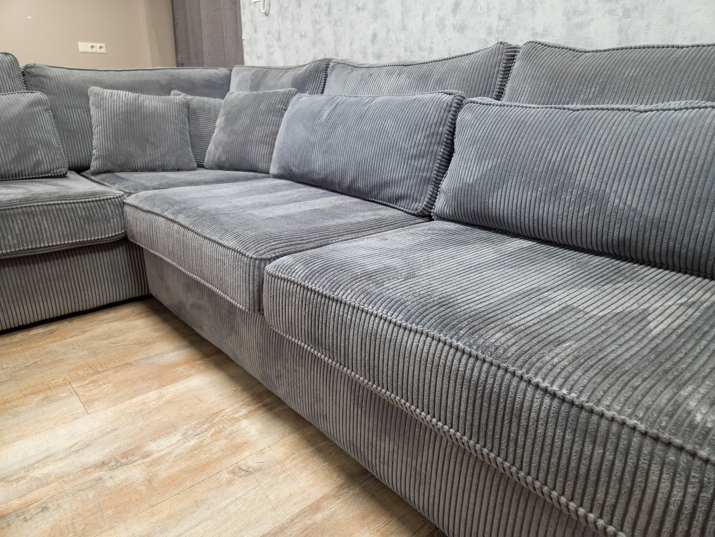 Antraciet Ribstof Hoekbank –  Zacht, Stijlvol en Comfortabel