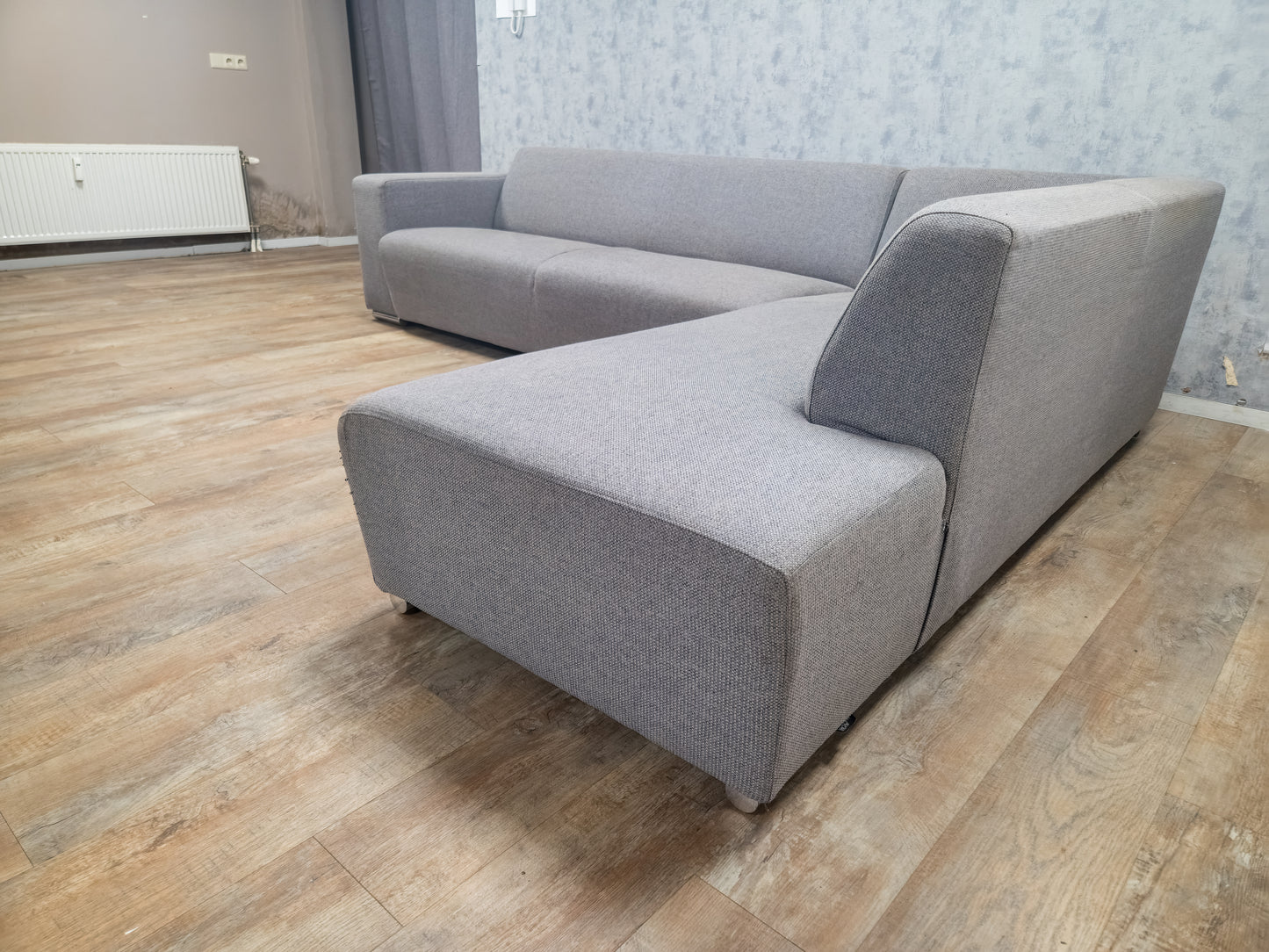 Mooi Groot Grijs Hoekbank van MONTEL