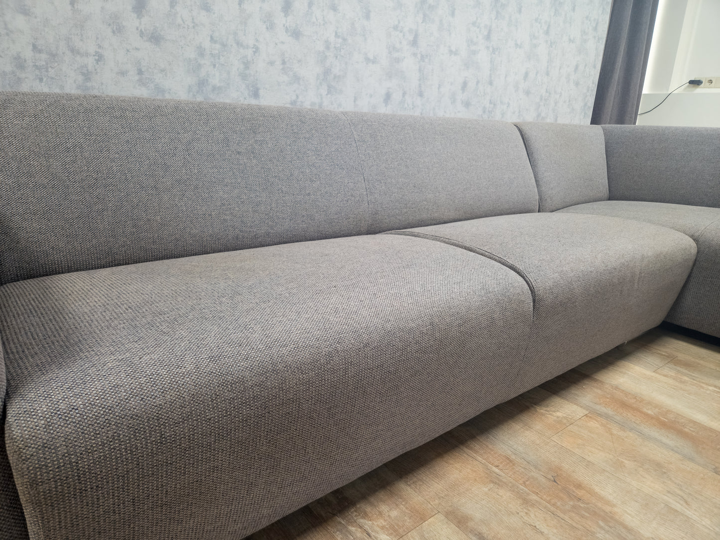 Mooi Groot Grijs Hoekbank van MONTEL