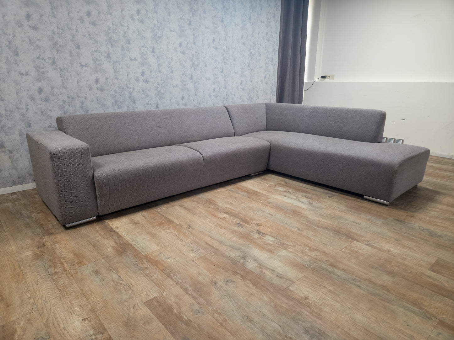 Mooi Groot Grijs Hoekbank van MONTEL