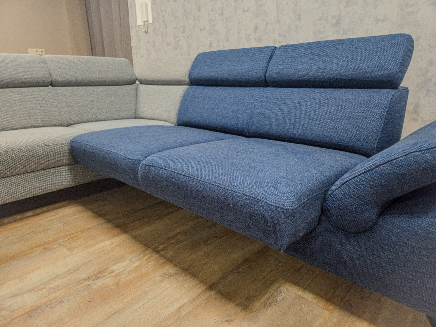 Zeer Mooi DEISGN Hoekbank van MONTEL MODENA