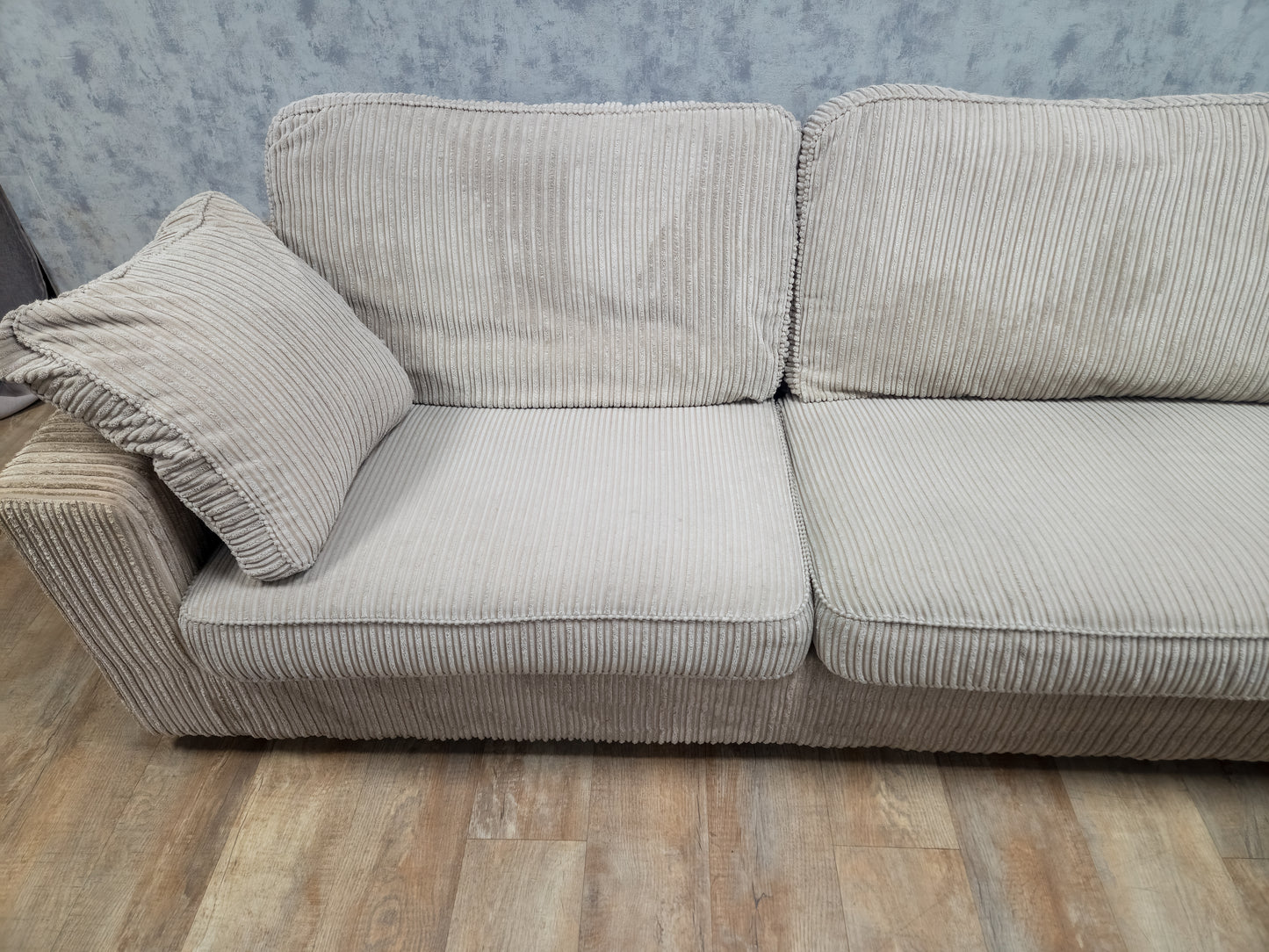 Zeer Mooi Beige Ribstof Hoekbank