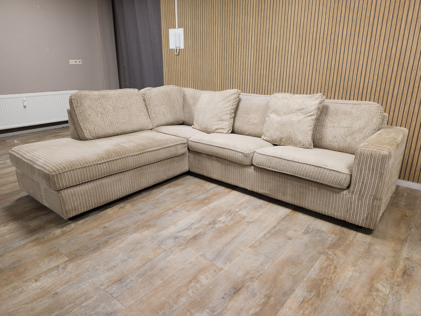 PRACHTIGE BEIGE RIBSTOF Hoekbank - NIEUWSTAAT !!!