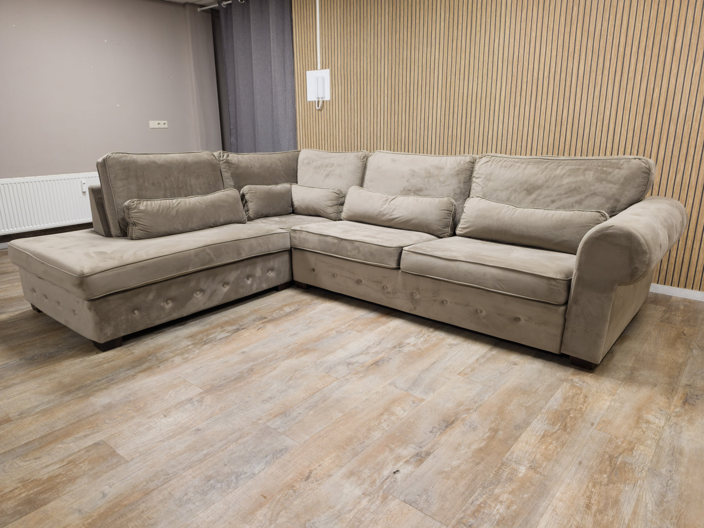 PRACHTIGE LUXE TAUPE SUEDE Hoekbank - NIEUWESTAAT !!!!