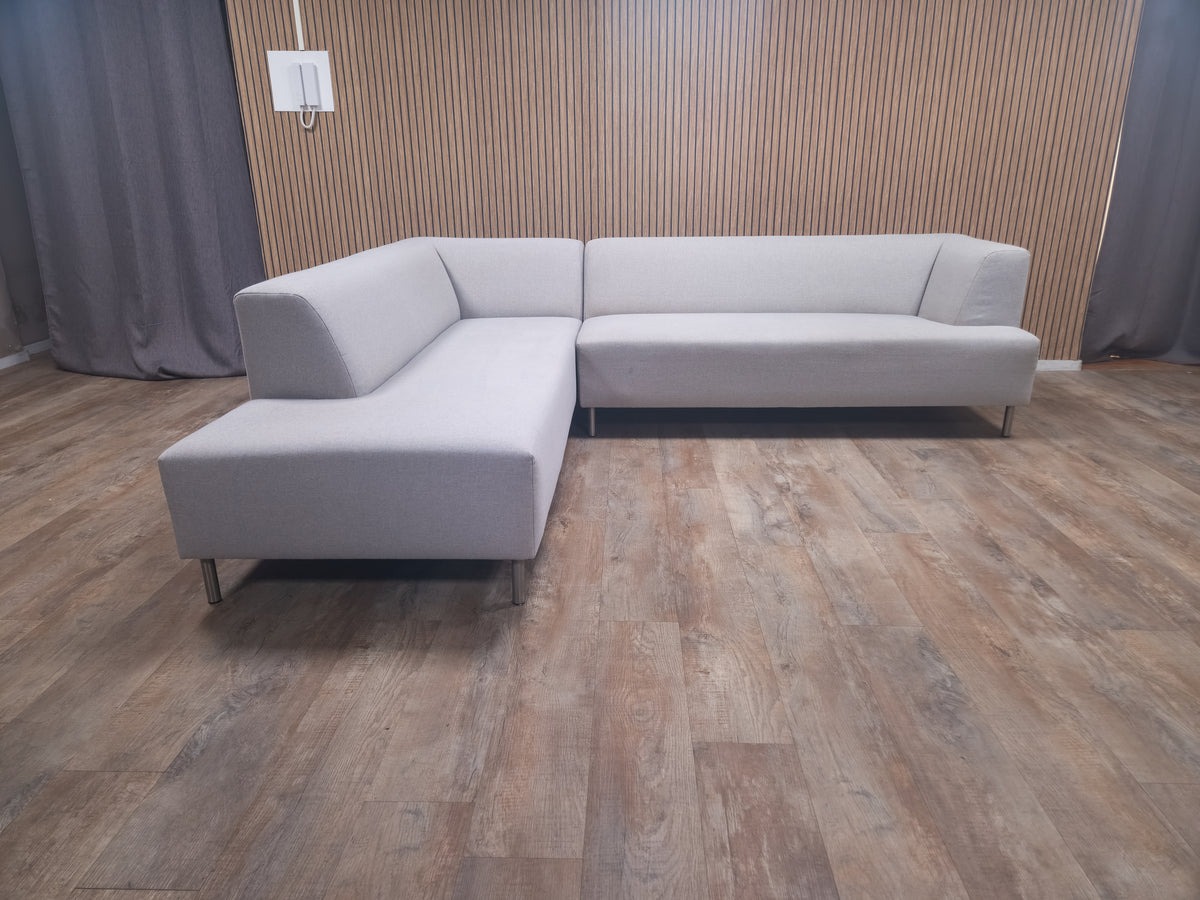 Zeer Mooi Wiite Modern Hoekbank van VT Wonen