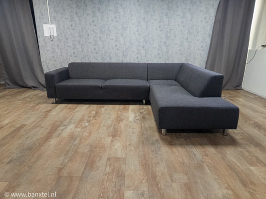 Zeer Mooi Antraciet Hoekbank van VT WONEN - BanxteL - 2dehandse Bankstellen