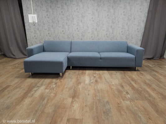 Zeer Mooi Blauwe Hoekbank van VT WONEN - BanxteL - 2dehandse Bankstellen