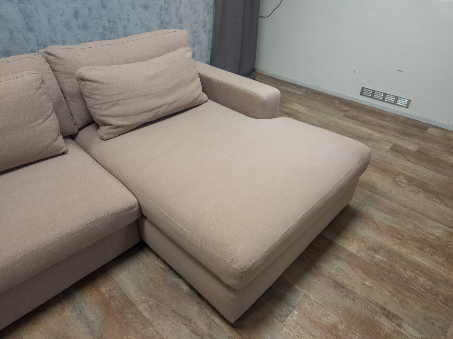 Zeer Mooi Beige Hoekbank - BanxteL - 2dehandse Bankstellen